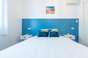 1 bedroom, Internet - Lake view apartment with 1 bedroom and community pool (Empuriabrava)