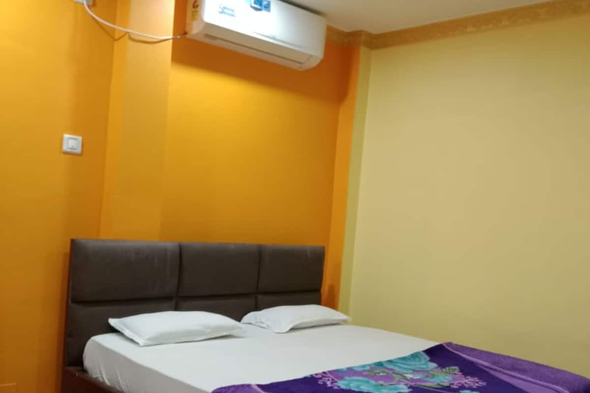 Egyptian cotton sheets, premium bedding, down duvets, memory-foam beds
