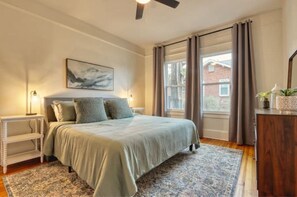 3 bedrooms, iron/ironing board, free WiFi, bed sheets