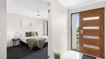 3 Schlafzimmer, Bügeleisen/Bügelbrett, WLAN