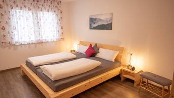 2 Schlafzimmer, kostenloses WLAN, Bettwäsche, Rollstuhlgeeignet