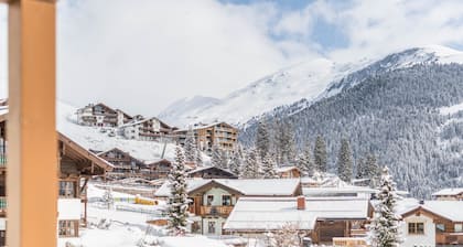 Apartment 'Luisalle Top 6' with Mountain View, Balcony and Wi-Fi