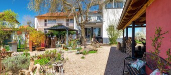 Apartment "La Maisonannette" with Shared Garden & Wi-Fi