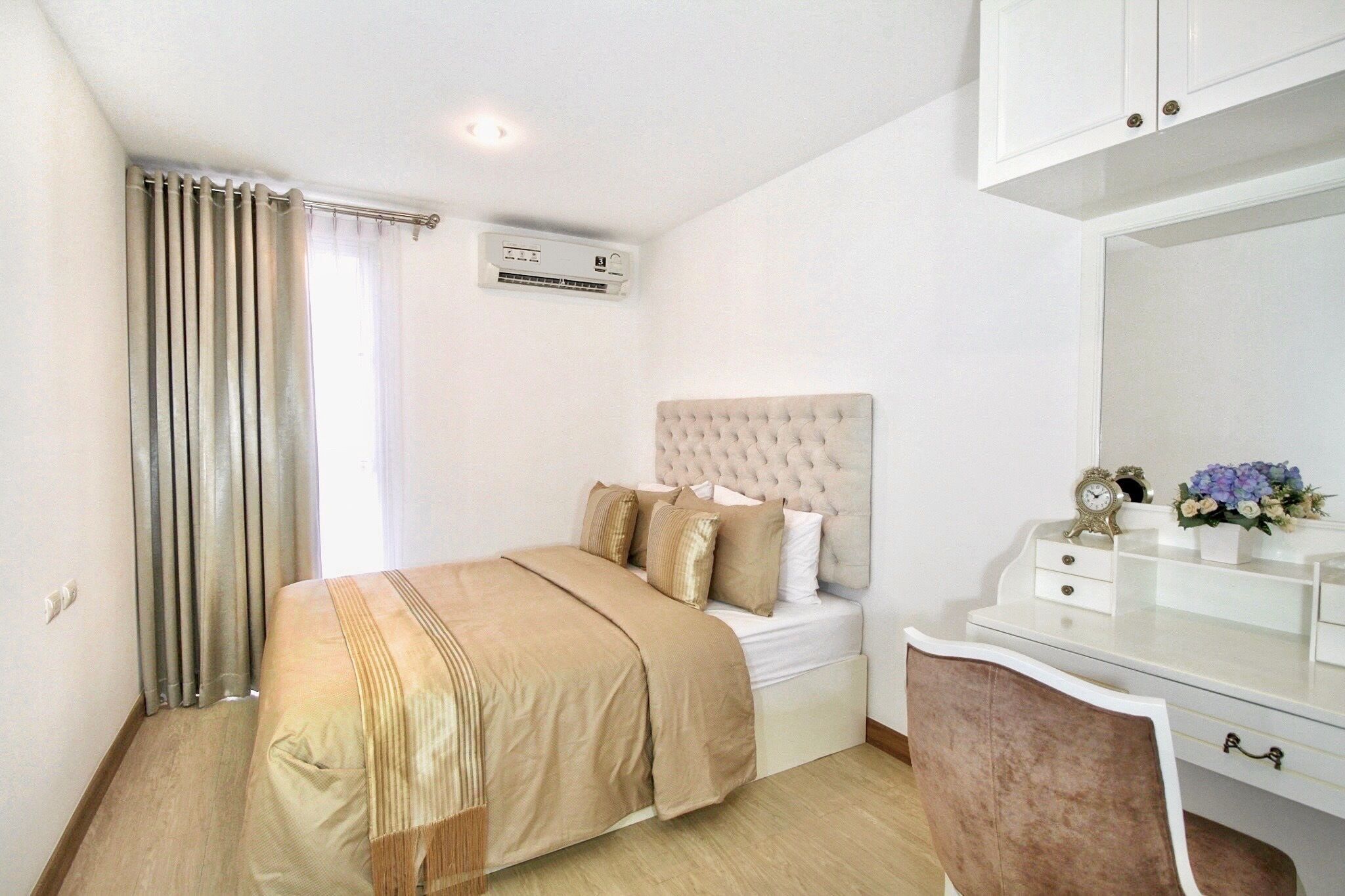 1 多间卧室、办公桌、免费 WiFi、床单