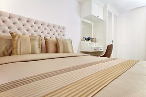 1 bedroom, desk, free WiFi, bed sheets