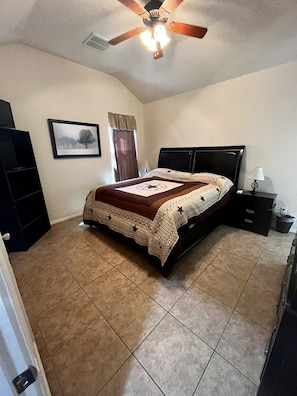 3 Schlafzimmer, kostenloses WLAN, Bettwäsche