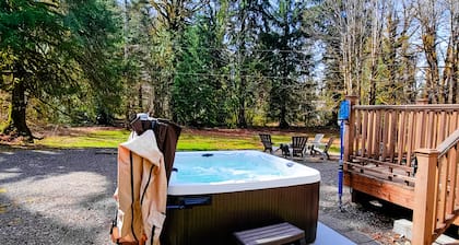 Secluded home with hot tub, firepit, & deck - peaceful location