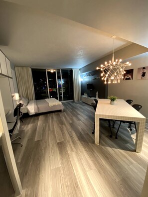 1 bedroom, desk, internet - Edgewater area, heart of Miami, beautiful totally renovated estudio (Miami)