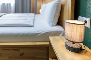 Economy Double Room, 1 King Bed, Non Smoking | Room amenity