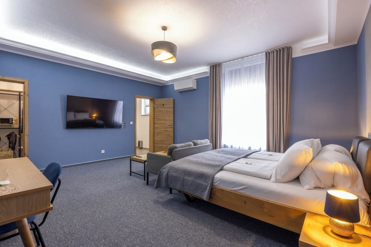 Deluxe Double Room, 1 King Bed, Non Smoking | Room amenity