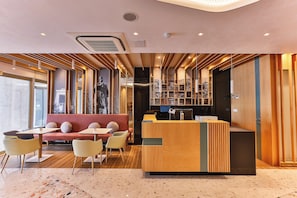 Lobby - Carine Hotel Centar (Podgorica)