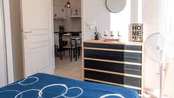 1 habitación y ropa de cama