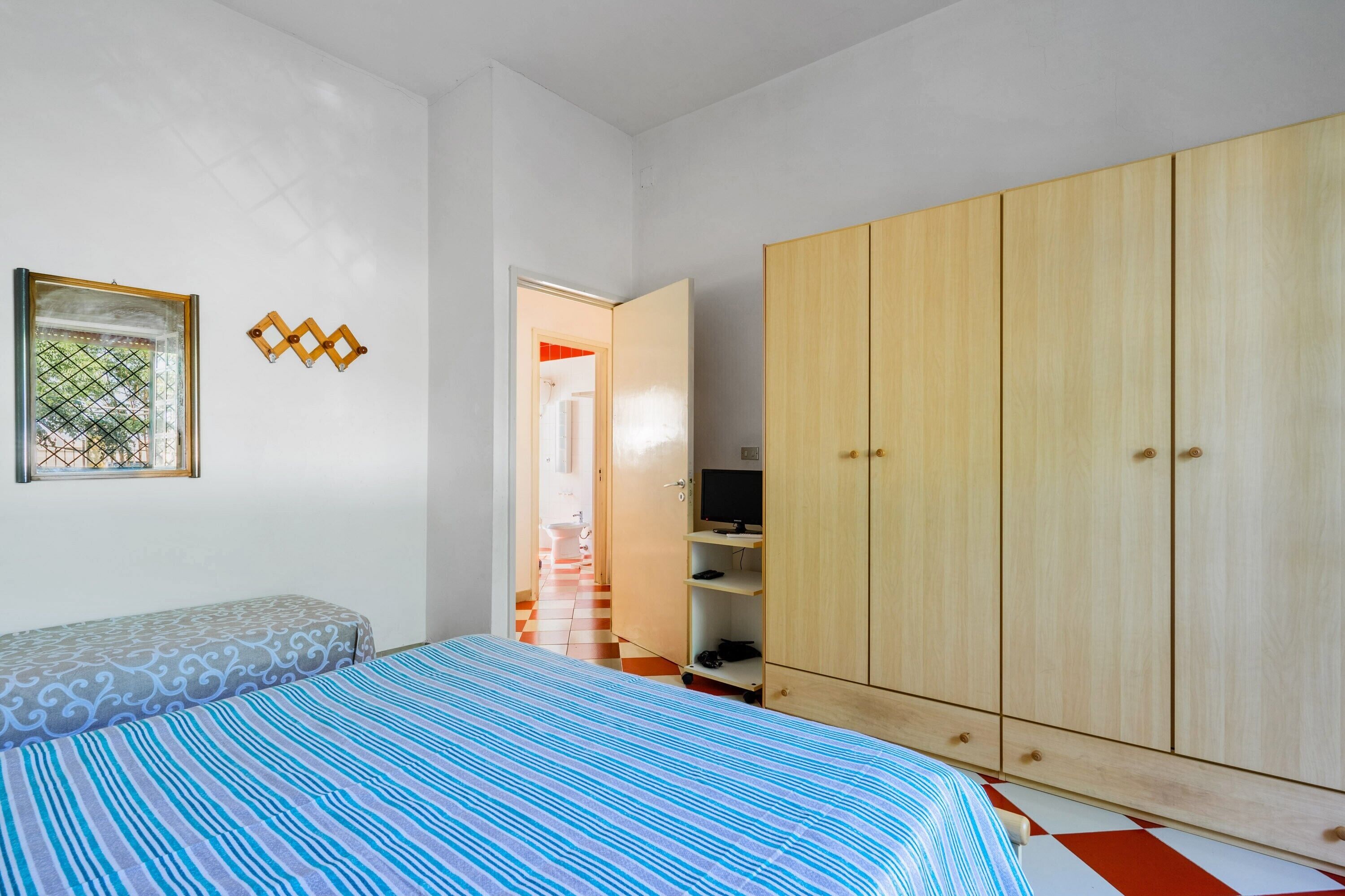 2 Schlafzimmer, Bügeleisen/Bügelbrett, Bettwäsche