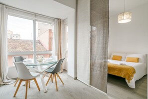 1 soverom, wi-fi (inkludert) og sengetøy