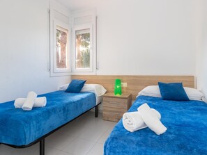 2 室のベッドルーム、WiFi、ベッドシーツ