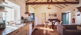 Cottage 'Vale Do Espinheiro' with Lake View, Private Garden and Wi-Fi