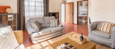 3 chambres, fer et planche Ă repasser, Wi-Fi gratuit, draps fournis