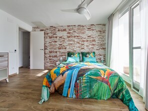 6 Schlafzimmer, Bügeleisen/Bügelbrett, kostenloses WLAN, Bettwäsche