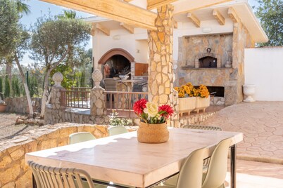 Holiday Home 'Reme ' with Private Pool, Wi-Fi and Air Conditioning