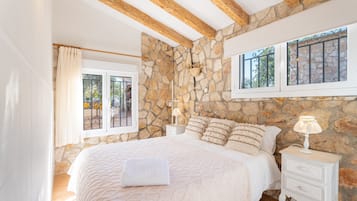 5 Schlafzimmer, Bügeleisen/Bügelbrett, kostenloses WLAN, Bettwäsche