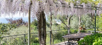 Villa 'Uliveto' with Sea View, Wi-Fi and Air Conditioning