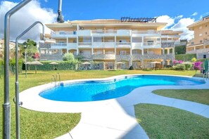 Pool - Apartment "Le Sable Doux - Don Juan" with Sea View, Shared Pool & Wi-Fi (Fuengirola)
