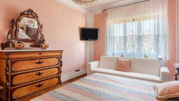 2 chambres, fer et planche Ă repasser, draps fournis