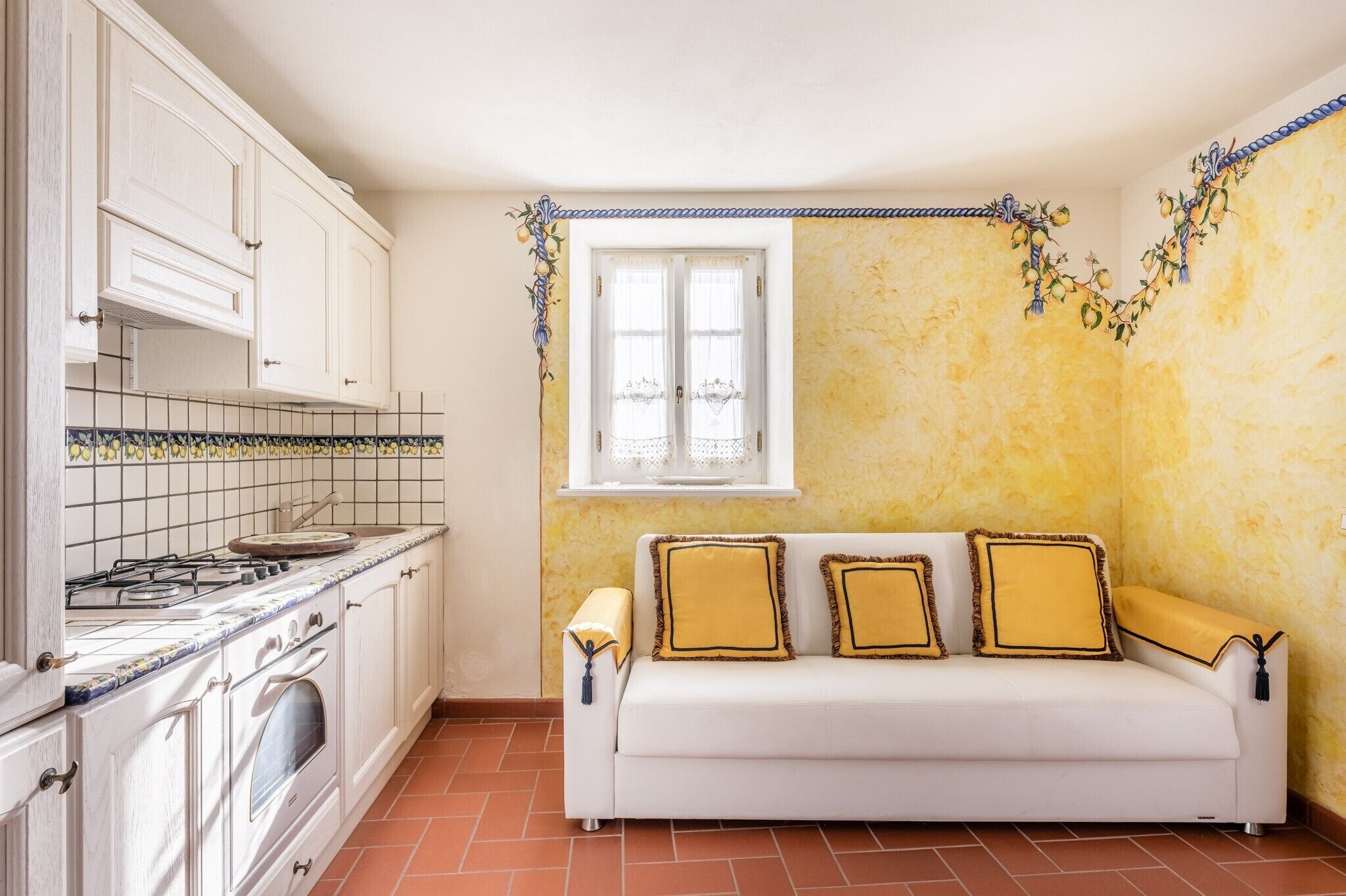 Kühlschrank, Ofen, Herdplatte, Geschirrspüler