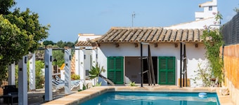 Country House "Sa Casa Des Pintor Miquel Vives 213" with Private Pool, 2 Terraces & Wi-Fi