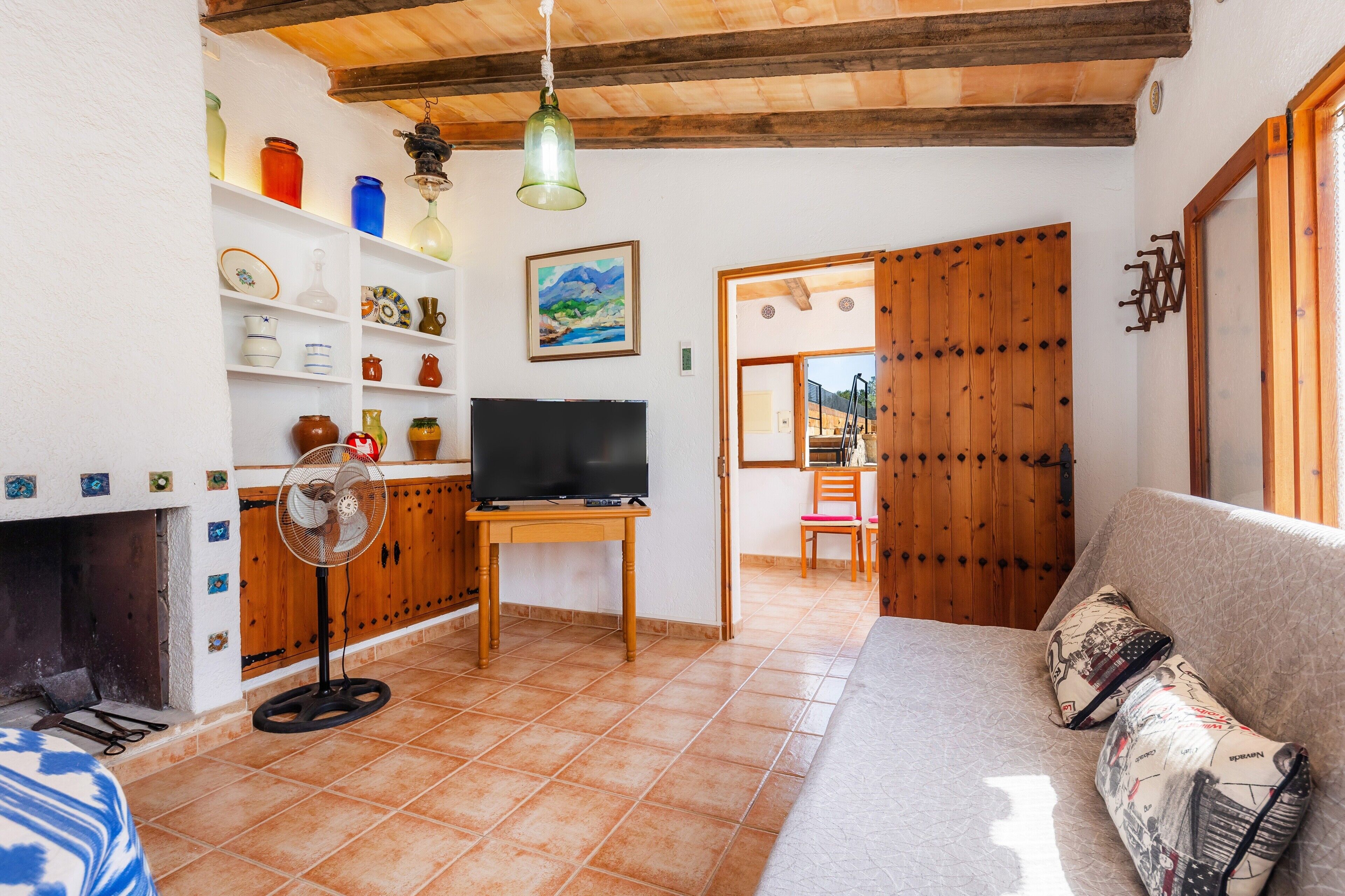 Télévision, cheminée