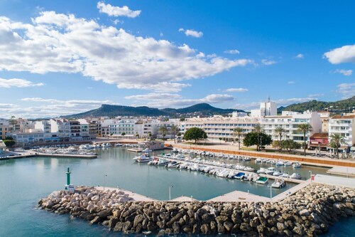 Apartment 'Vives Ref 9002' with Sea View, Wi-Fi and Air Conditioning