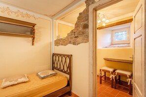 1 habitación y ropa de cama 