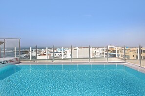 Pool - Vacation Home "Apartamento Hibisco" close to the Beach with Shared Pool & Wi-Fi (El Cotillo)