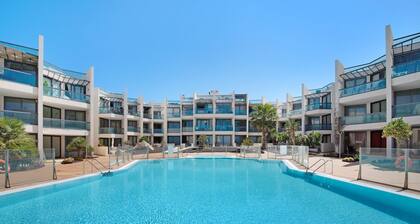 Appartement de vacances "Nautilus Sea View" prĂšs de la plage avec piscine et Wi-Fi