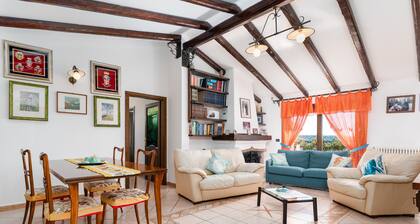 Holiday Home "Residenza Le Magnolie" with Terrace, Shared Garden and Wi-Fi