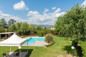 Pool - Holiday Home "Mughetto" with Shared Pool, Terrace and Wi-Fi (montecarlo)