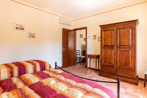 2 bedrooms, iron/ironing board, free WiFi, bed sheets - Holiday Home "Mughetto" with Shared Pool, Terrace and Wi-Fi (montecarlo)