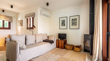 Televisie en een open haard