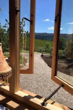 Interior - Shepherds Hut by Interhome (Drumnadrochit)