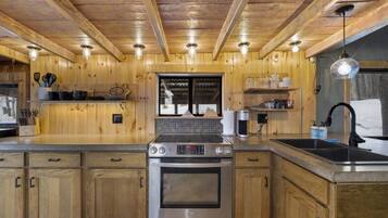 Fridge, microwave, coffee/tea maker, ice maker