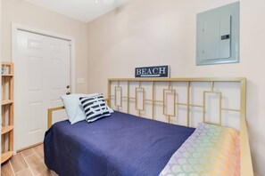 3 bedrooms, iron/ironing board, free WiFi