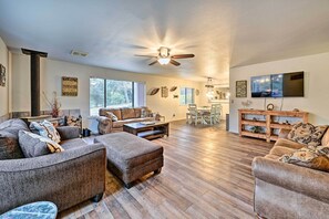 TV, DVD player - North Fork Vacation Rental: 28 Mi to Yosemite (North Fork)