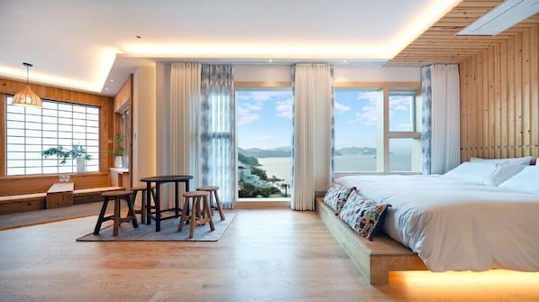 Room (G203) - Groove-in Cafe Pension (Geoje)