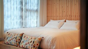 Room (G203)
