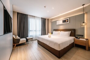 Executive Suite | Desk, free WiFi - Laike Hotel (Bangkok)