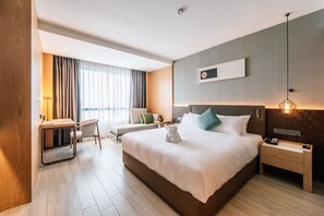 Standard Double or Twin Room | Desk, free WiFi - Laike Hotel (Bangkok)