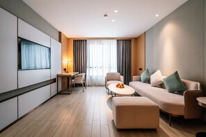 Executive Suite | Living area | Flat-screen TV - Laike Hotel (Bangkok)
