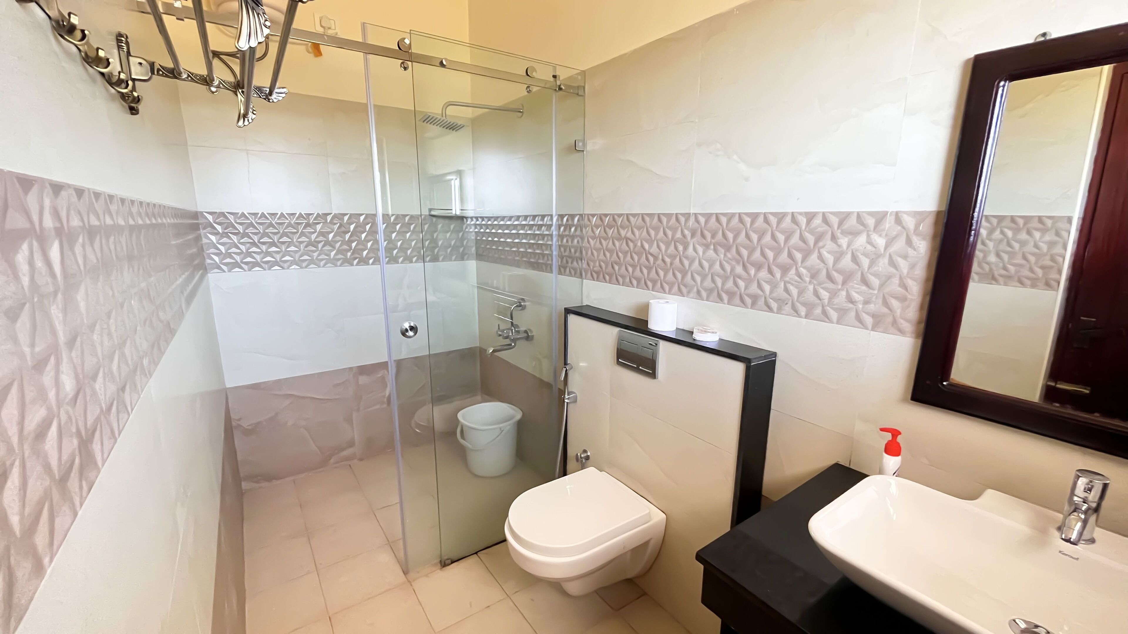 Toallas y papel de baño 