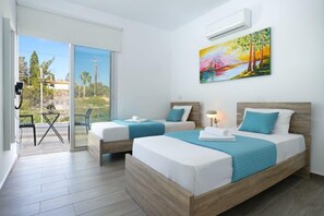 3 chambres, fer et planche à repasser, accès Internet, draps fournis