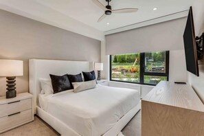 2 bedrooms, iron/ironing board, travel cot, WiFi